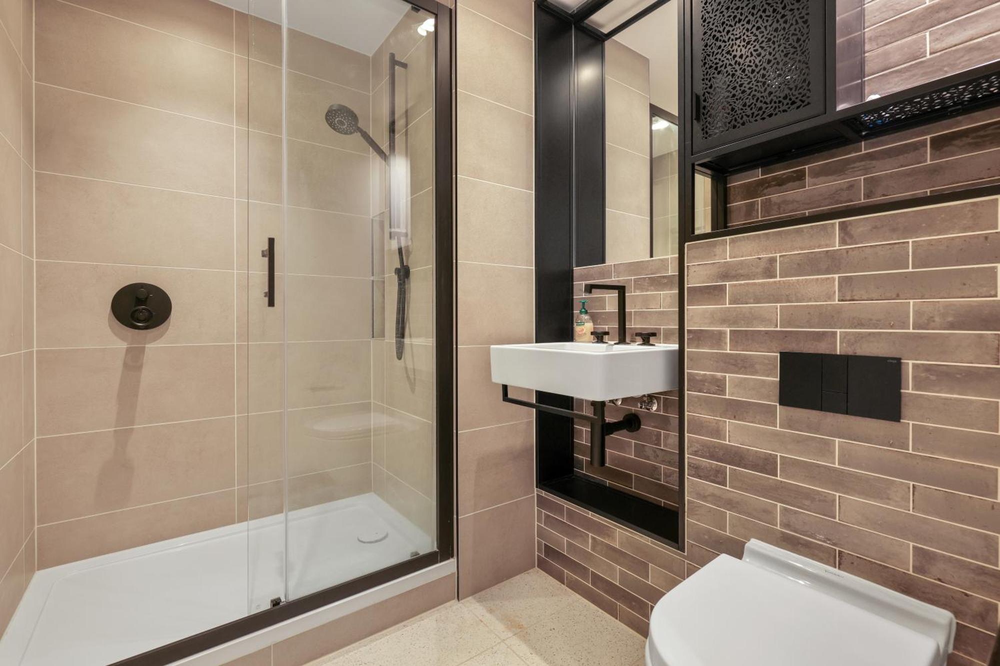 Excel Riverside 2 Bed Apartamento *